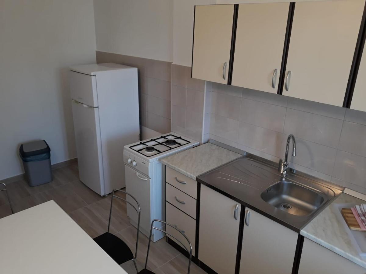 Apartments Dado Novalja Eksteriør billede